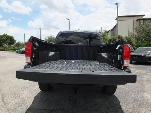 Used 2023 Toyota Tacoma TRD Sport RWD image 9