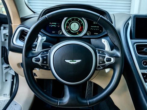 Used 2019 Aston Martin DB11 Volante RWD image 6