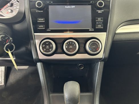 Used 2016 Subaru Crosstrek 2.0i Premium image 20