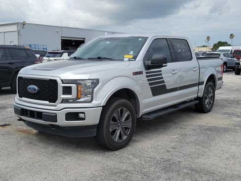 Used 2018 Ford F150 XLT w/ Equipment Group 302A Luxury AWD/4WD image 3