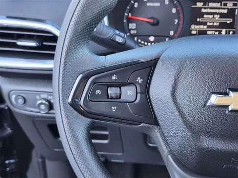 Used 2023 Chevrolet TrailBlazer LT image 23