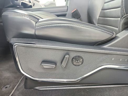 Used 2025 Ford F250 Platinum image 20