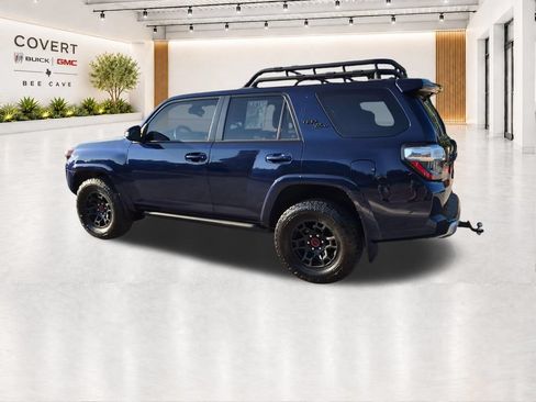 Used 2024 Toyota 4Runner TRD Off-Road Premium AWD/4WD image 8