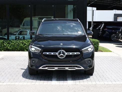 Used 2023 Mercedes-Benz GLA 250 4MATIC w/ Premium Package image 3