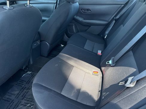 Used 2024 Nissan Sentra SV FWD image 12