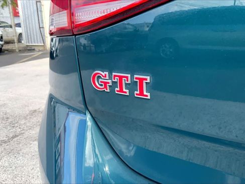 Used 2019 Volkswagen GTI SE w/ SE Experience Package FWD image 7
