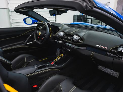Used 2022 Ferrari 812 GTS RWD image 77