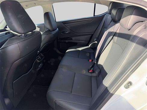 Certified 2024 Lexus ES 350 w/ Premium Package image 12