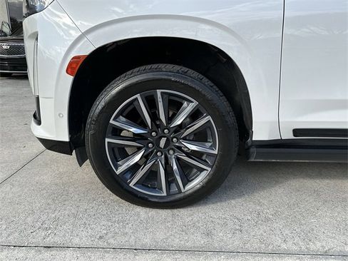 Certified 2022 Cadillac Escalade Sport Platinum image 18