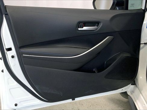 Used 2021 Toyota Corolla SE image 25