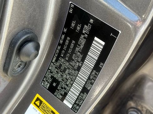 Used 2018 Toyota Highlander LE image 39