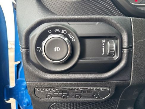 Used 2024 Jeep Wrangler Unlimited Rubicon image 18