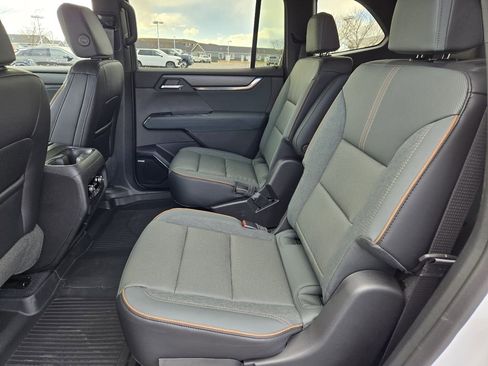 New 2026 GMC Acadia AT4 image 5