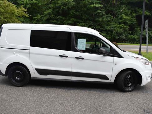 Used 2016 Ford Transit Connect XLT FWD image 3