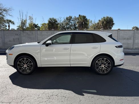 New 2026 Porsche Cayenne image 2