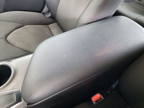 Used 2023 Toyota Camry LE FWD image 31