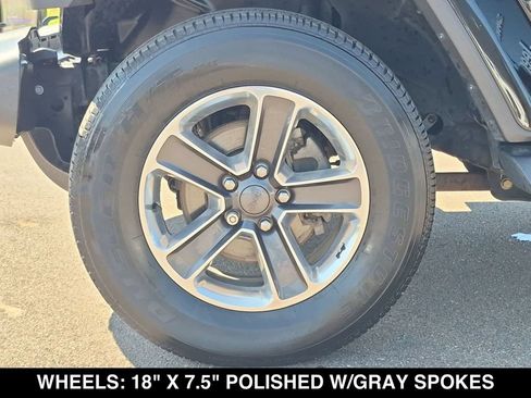 Used 2018 Jeep Wrangler Unlimited Sahara AWD/4WD image 17