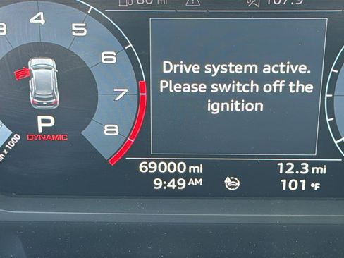 Used 2020 Audi Q3 2.0T Premium Plus w/ Premium Plus Package AWD/4WD image 11