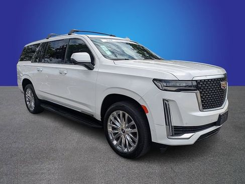 Used 2023 Cadillac Escalade ESV Premium Luxury w/ Performance Package image 7