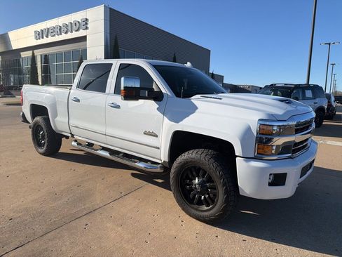 Used 2018 Chevrolet Silverado 2500 High Country w/ Duramax Plus Package image 1