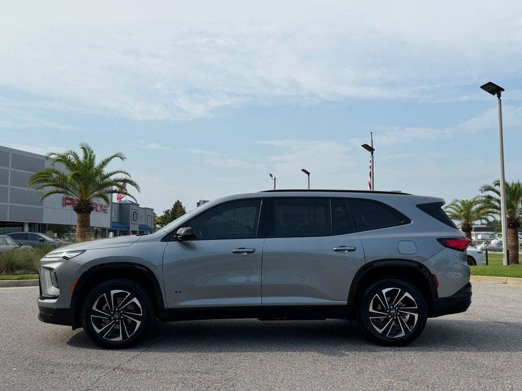 Used 2025 Buick Enclave Sport Touring FWD image 6