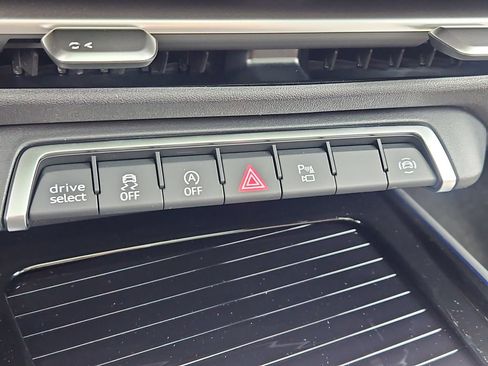 New 2026 Audi Q3 quattro 2.0T AWD/4WD image 11