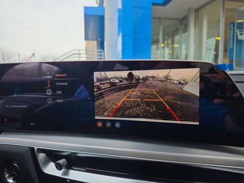 Used 2025 Cadillac Lyriq Sport image 29