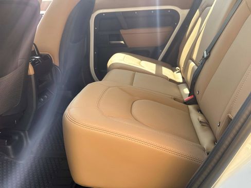 New 2025 Land Rover Defender 110 S image 13