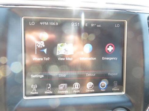 Used 2015 Jeep Grand Cherokee Limited w/ Trailer Tow Group IV AWD/4WD image 24