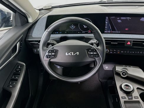 Used 2024 Kia EV6 Light AWD/4WD image 18