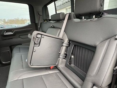 New 2026 GMC Sierra 1500 SLT w/ SLT Premium Plus Package image 17