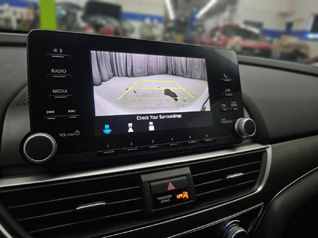 Used 2018 Honda Accord LX image 27
