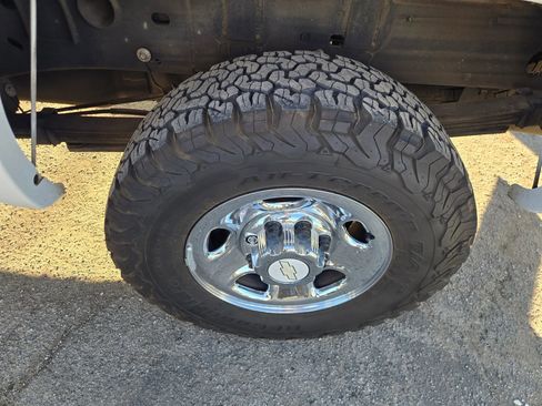 Used 2007 Chevrolet Silverado 2500 LT w/ Heavy-Duty Power Package image 29