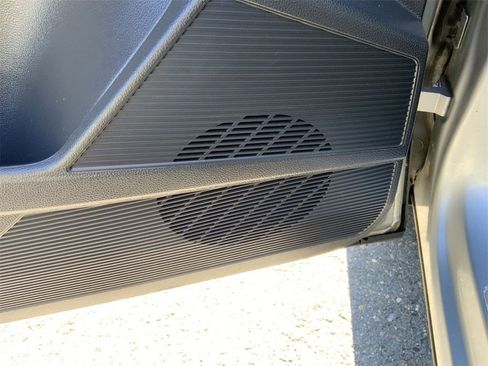 Used 2022 Volkswagen Taos SE w/ IQ.Drive SE Package image 24