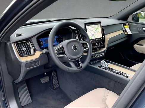 New 2026 Volvo XC60 T8 Plus w/ Protection Package Premier AWD/4WD image 8