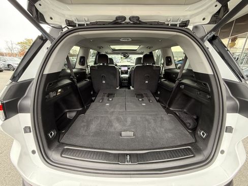 Used 2023 Jeep Grand Cherokee L Limited image 40