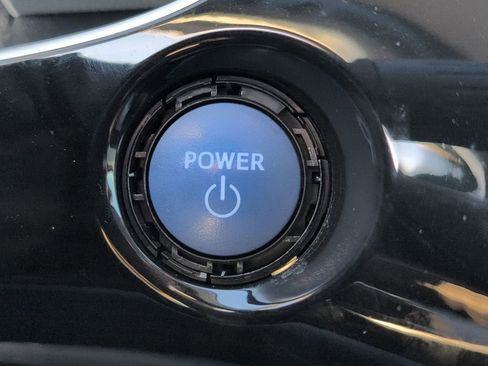 Used 2022 Toyota Prius L Eco image 23