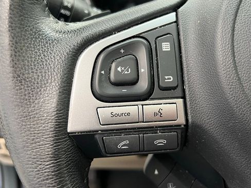 Used 2017 Subaru Legacy 2.5i Limited image 19