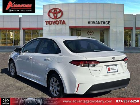 Certified 2025 Toyota Corolla LE image 10