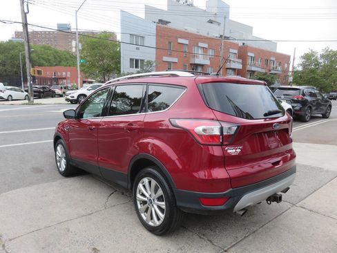 Used 2017 Ford Escape Titanium AWD/4WD image 5