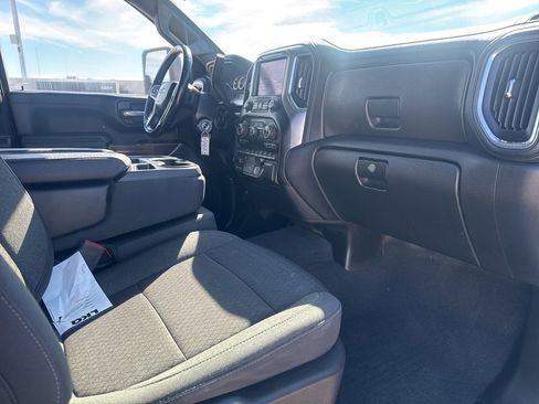 Used 2023 Chevrolet Silverado 2500 LT image 8