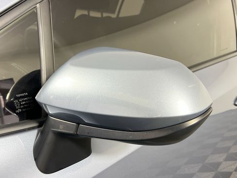 Used 2022 Toyota Corolla LE image 12