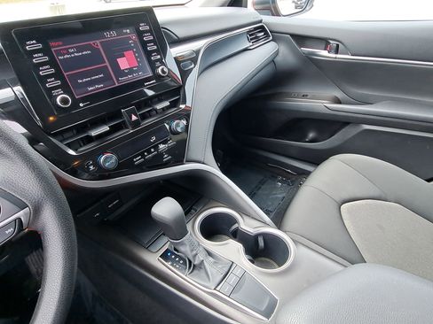 Used 2024 Toyota Camry LE image 24