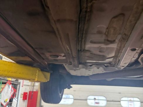 Used 2013 Toyota Corolla L image 35