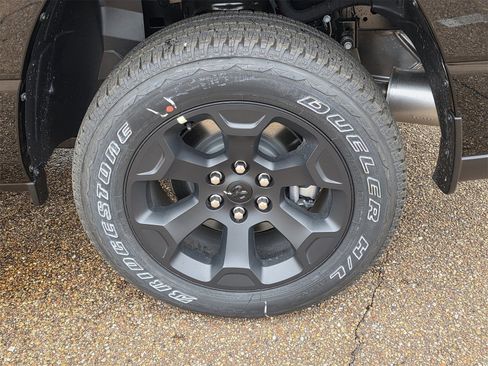 New 2026 RAM 1500 Express image 24