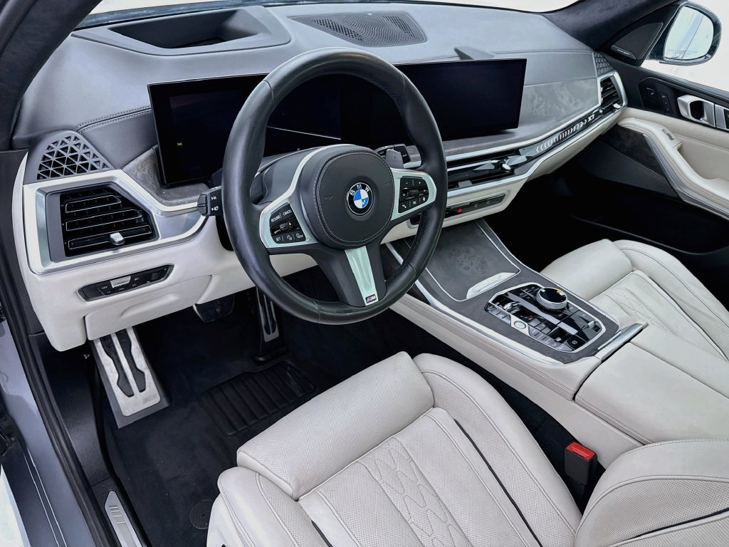 Certified 2023 BMW X7 xDrive40i w/ Executive Package AWD/4WD image 9