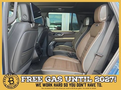 New 2026 GMC Yukon Denali Ultimate AWD/4WD image 15