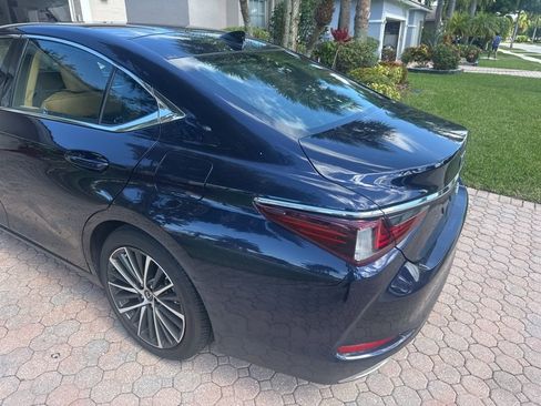 Used 2025 Lexus ES 350 w/ Premium Package FWD image 8
