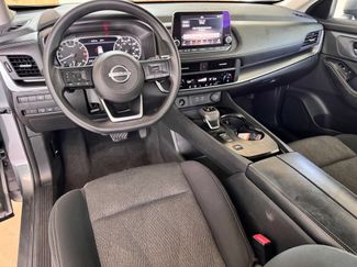 Used 2024 Nissan Rogue SV FWD video 2