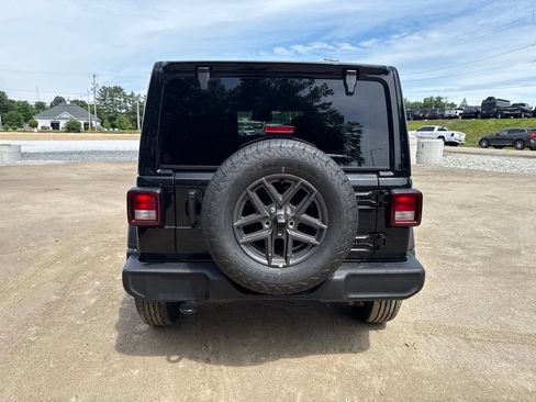 New 2026 Jeep Wrangler Unlimited Sport AWD/4WD image 4